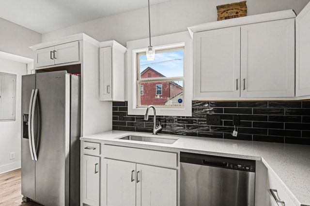 109 B Adkins St, Clarksville, TN 37042