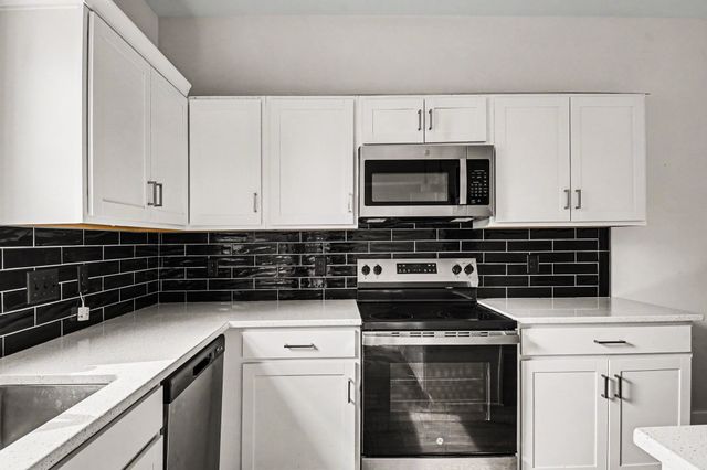 109 B Adkins St, Clarksville, TN 37042