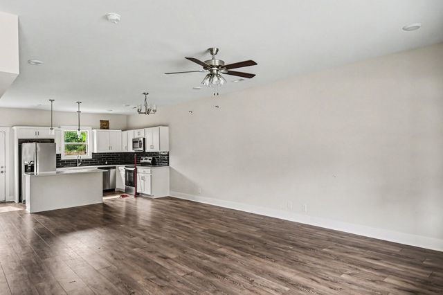 109 B Adkins St, Clarksville, TN 37042