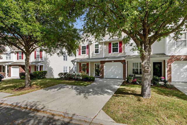 210 Darcy Avenue, Goose Creek, SC 29445