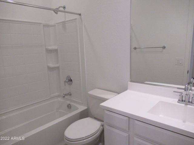 8911 W BETHANY HEIGHTS Drive, Glendale, AZ 85305