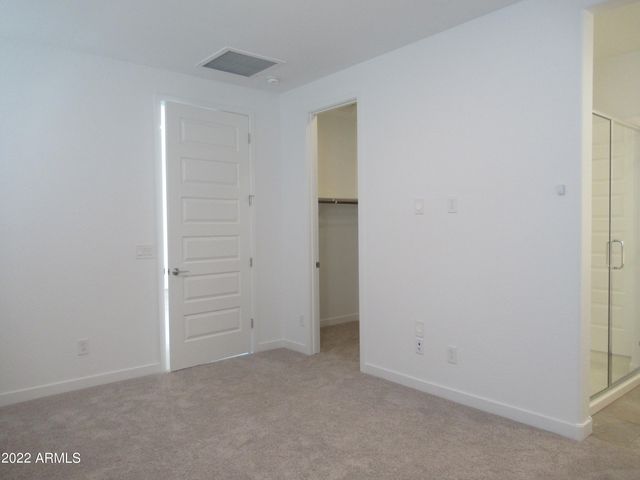 8911 W BETHANY HEIGHTS Drive, Glendale, AZ 85305
