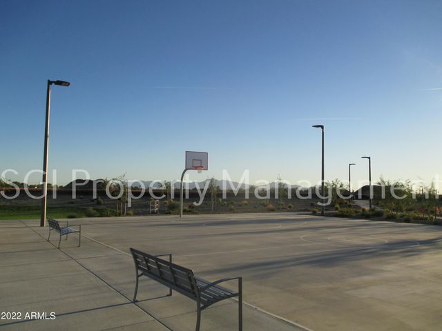 8911 W BETHANY HEIGHTS Drive, Glendale, AZ 85305