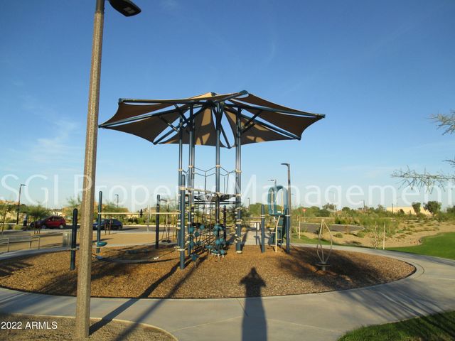 8911 W BETHANY HEIGHTS Drive, Glendale, AZ 85305