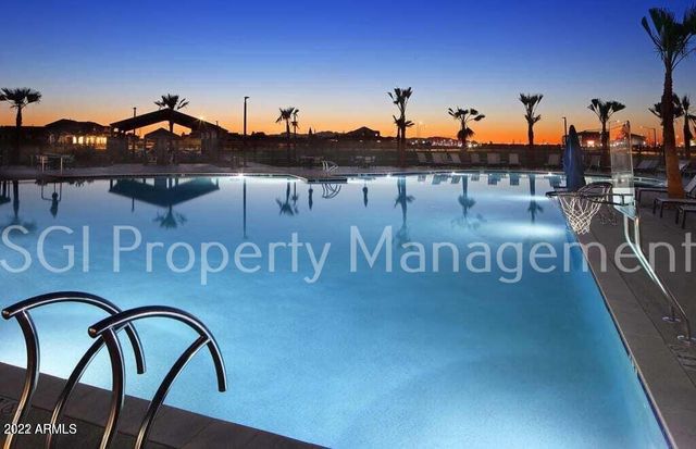 8911 W BETHANY HEIGHTS Drive, Glendale, AZ 85305