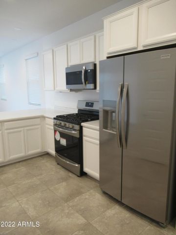8911 W BETHANY HEIGHTS Drive, Glendale, AZ 85305