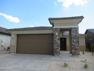 8911 W BETHANY HEIGHTS Drive, Glendale, AZ 85305