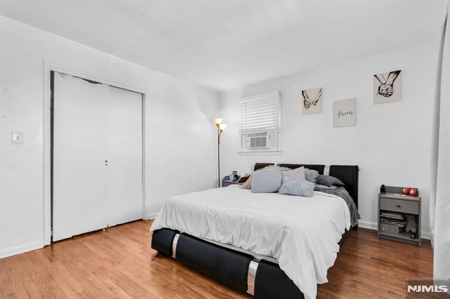 321 Farnham Avenue, Lodi, NJ 07644