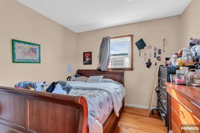 321 Farnham Avenue, Lodi, NJ 07644
