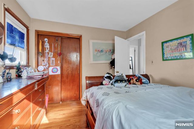 321 Farnham Avenue, Lodi, NJ 07644