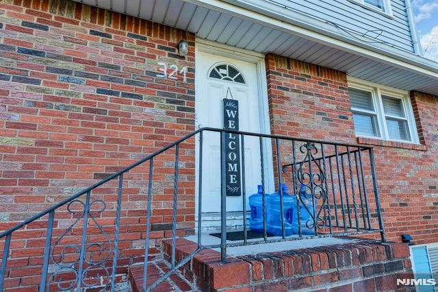321 Farnham Avenue, Lodi, NJ 07644