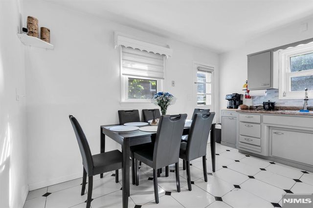321 Farnham Avenue, Lodi, NJ 07644