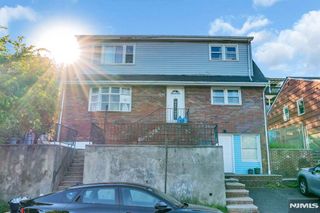 321 Farnham Avenue, Lodi, NJ 07644