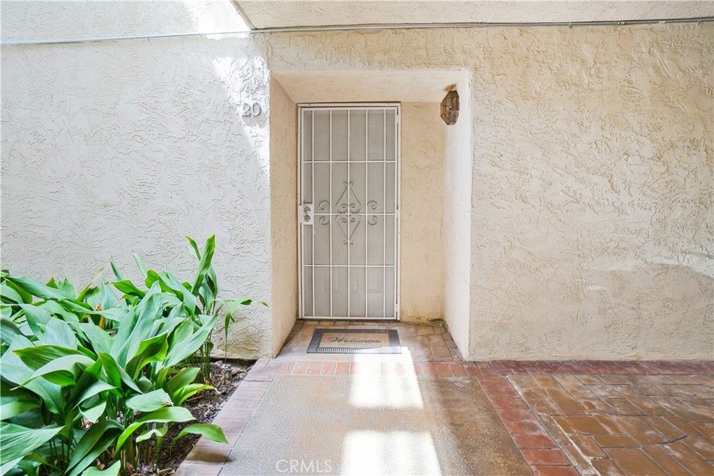 1040 E Washington 20, Escondido, CA 92025 — photo 3