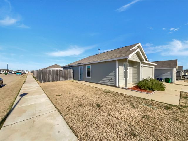 1804 Barrie Way, Crandall, TX 75114