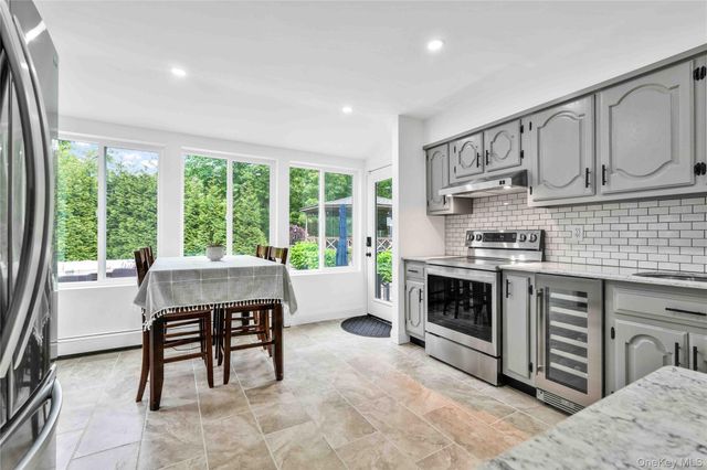 69 Bankside Drive, Centerport, NY 11721