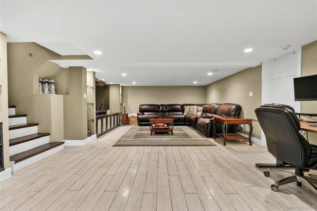 69 Bankside Drive, Centerport, NY 11721