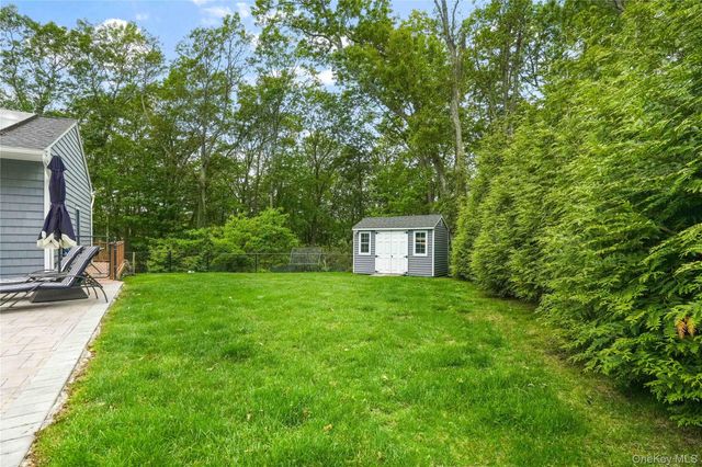 69 Bankside Drive, Centerport, NY 11721