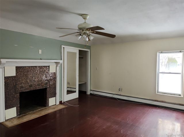 34 Pineview Boulevard, Central Islip, NY 11722