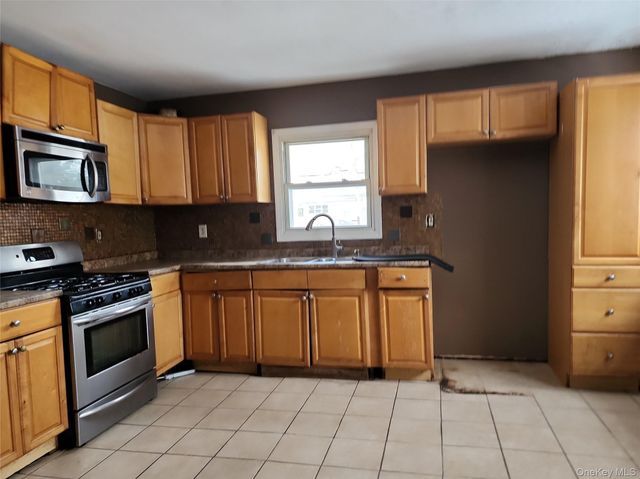 34 Pineview Boulevard, Central Islip, NY 11722