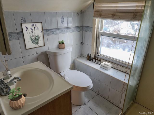 34 Pineview Boulevard, Central Islip, NY 11722