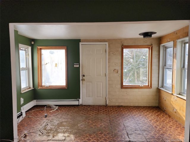 34 Pineview Boulevard, Central Islip, NY 11722