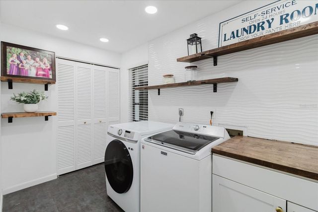 715 ROLLING HILLS DRIVE, Palm Harbor, FL 34683