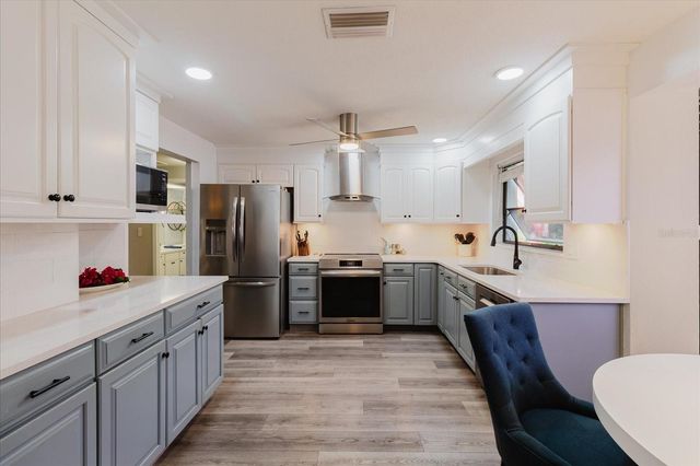 715 ROLLING HILLS DRIVE, Palm Harbor, FL 34683