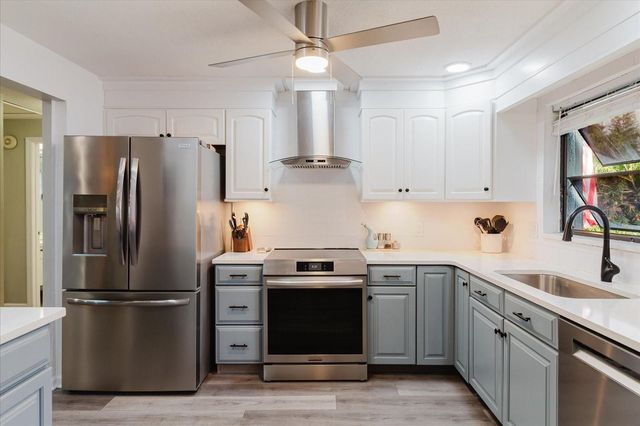 715 ROLLING HILLS DRIVE, Palm Harbor, FL 34683