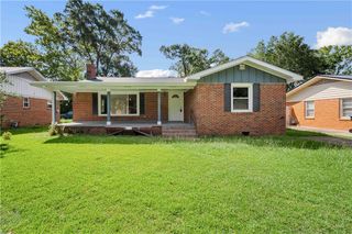403 Yeend Avenue, Chickasaw, AL 36611