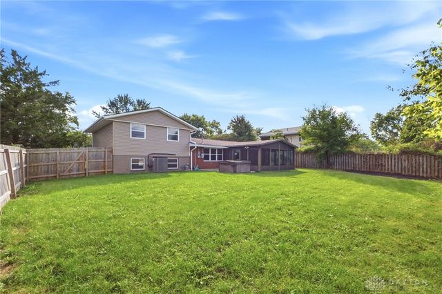 281 Fairway Drive, Fairborn, OH 45324