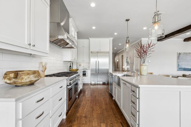 6914 La Vista Drive, Dallas, TX 75214