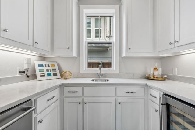 6914 La Vista Drive, Dallas, TX 75214