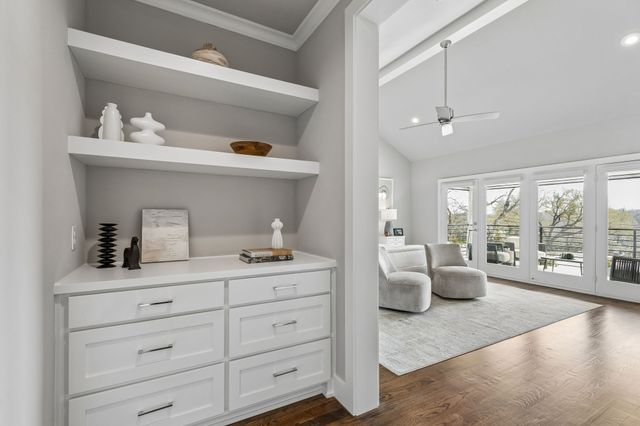 6914 La Vista Drive, Dallas, TX 75214