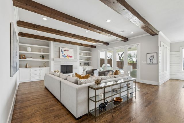 6914 La Vista Drive, Dallas, TX 75214