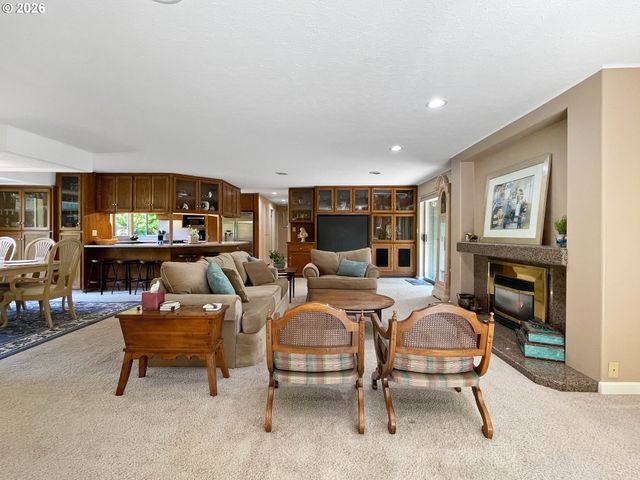 2357 CASCADE Way, Longview, WA 98632