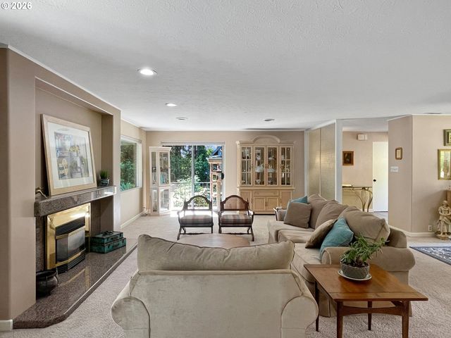 2357 CASCADE Way, Longview, WA 98632