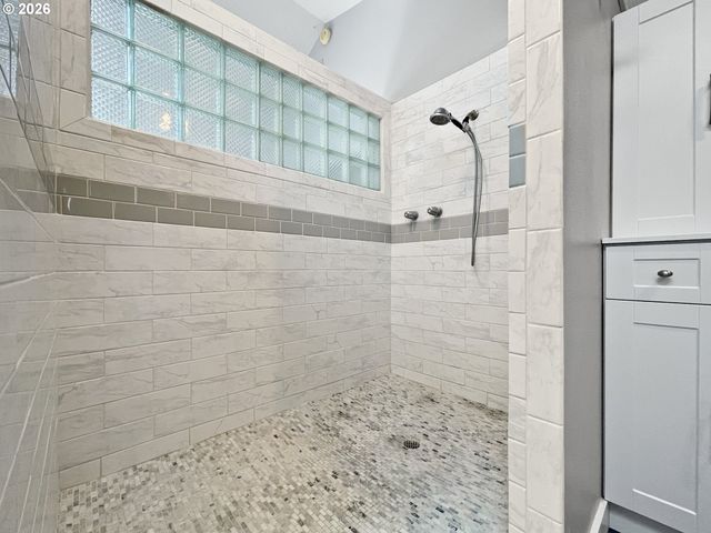 2357 CASCADE Way, Longview, WA 98632