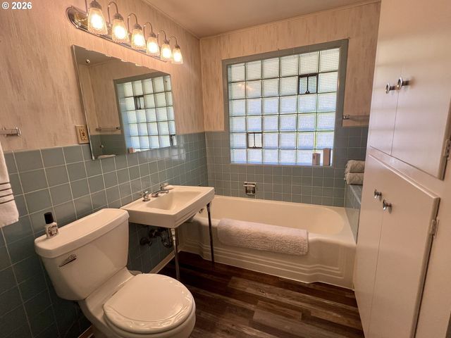 2357 CASCADE Way, Longview, WA 98632