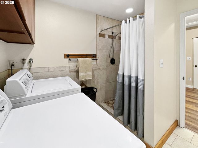 2357 CASCADE Way, Longview, WA 98632