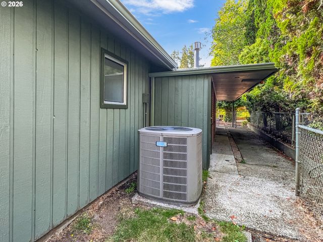 2357 CASCADE Way, Longview, WA 98632