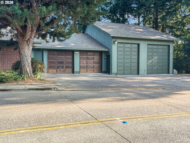 2357 CASCADE Way, Longview, WA 98632