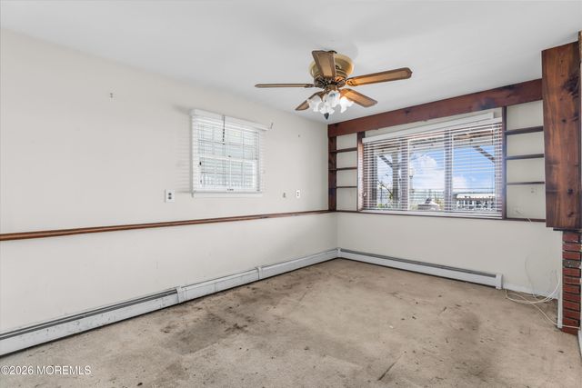 3285 Long Point Drive, Toms River, NJ 08753