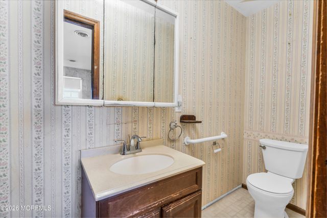 3285 Long Point Drive, Toms River, NJ 08753