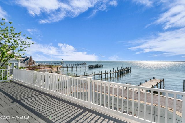 3285 Long Point Drive, Toms River, NJ 08753