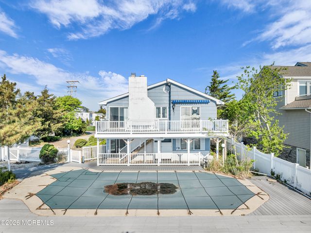 3285 Long Point Drive, Toms River, NJ 08753