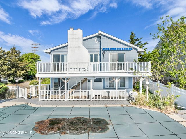 3285 Long Point Drive, Toms River, NJ 08753