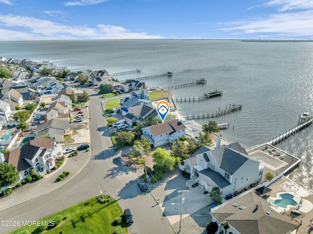 3285 Long Point Drive, Toms River, NJ 08753
