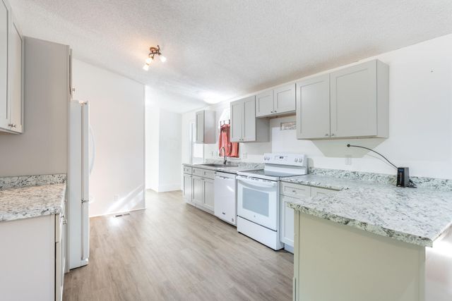 29282 Laurel Tree Lane, Shingletown, CA 96088