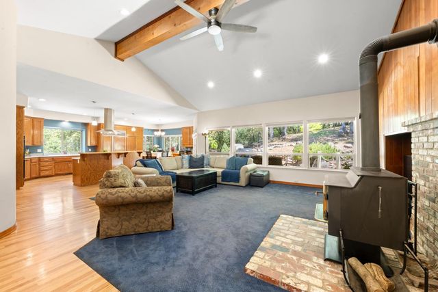 1144 Boole Rd, Applegate, CA 95703